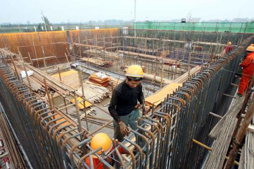 新加坡出國打工打工賺錢：50%?？粕暨x新加坡