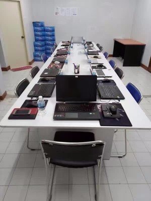 沒有錢出國工作怎么辦。